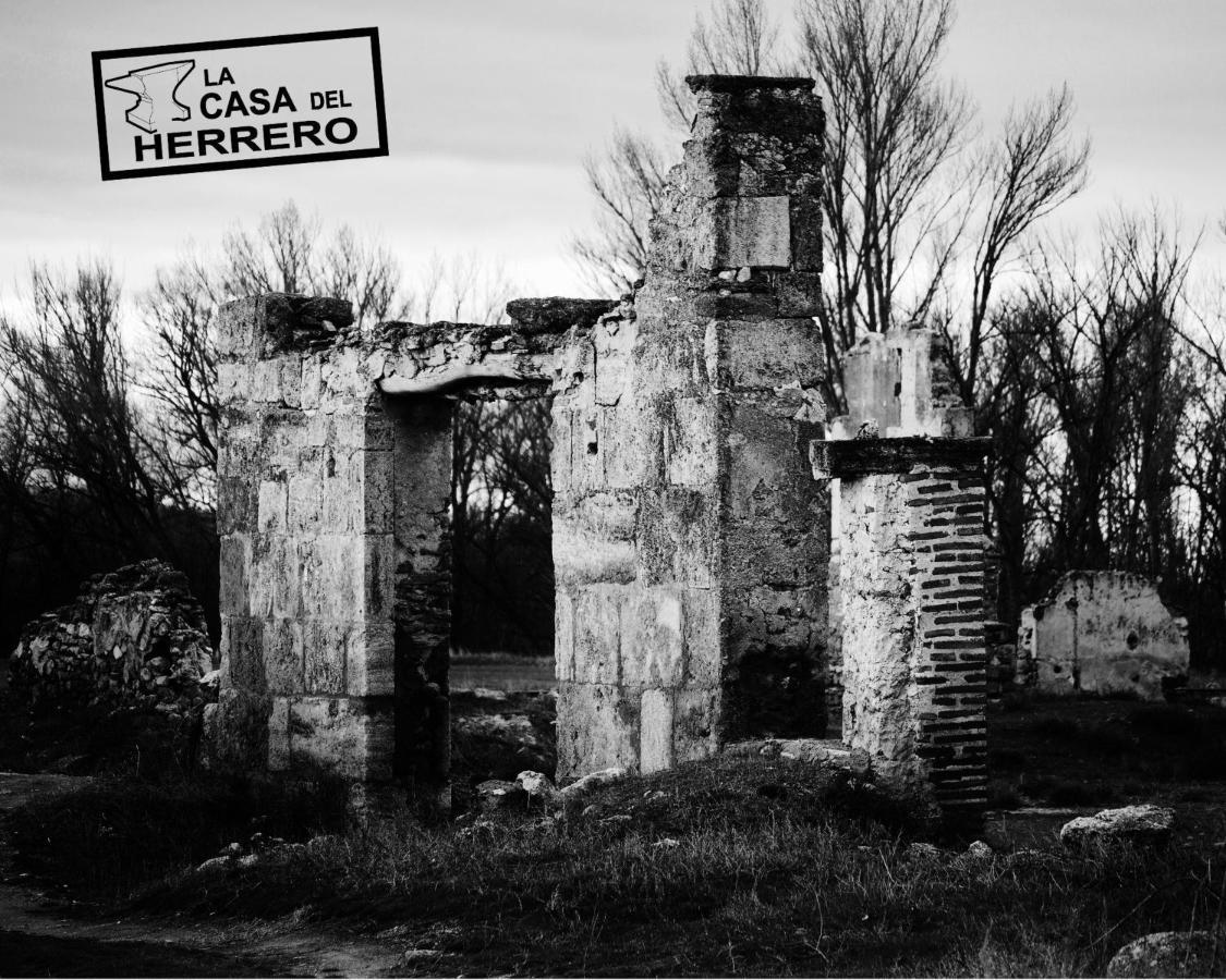 La Casa Del Herrero El Poyo Exterior photo